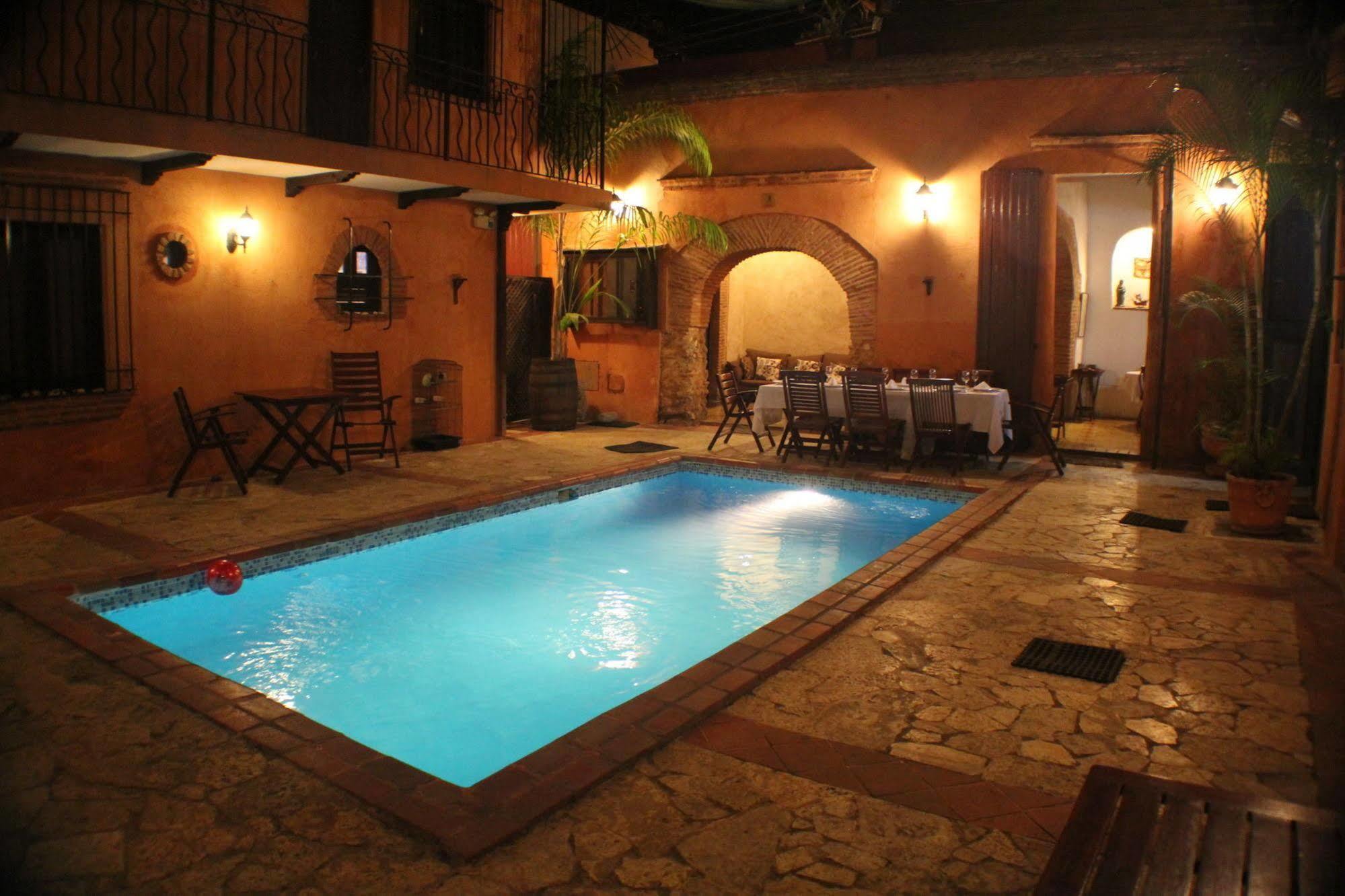 Dona Elvira Boutique Hotel Santo Domingo Eksteriør billede